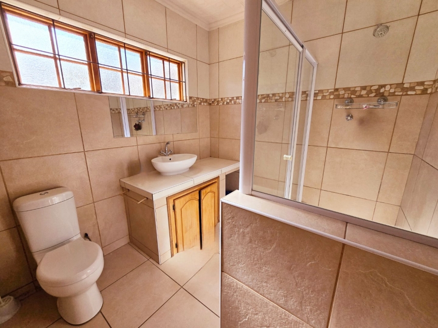 To Let 5 Bedroom Property for Rent in Westdene Free State